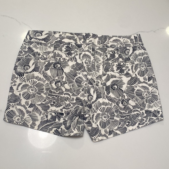 Old Navy Shorts - Picture 3 of 3